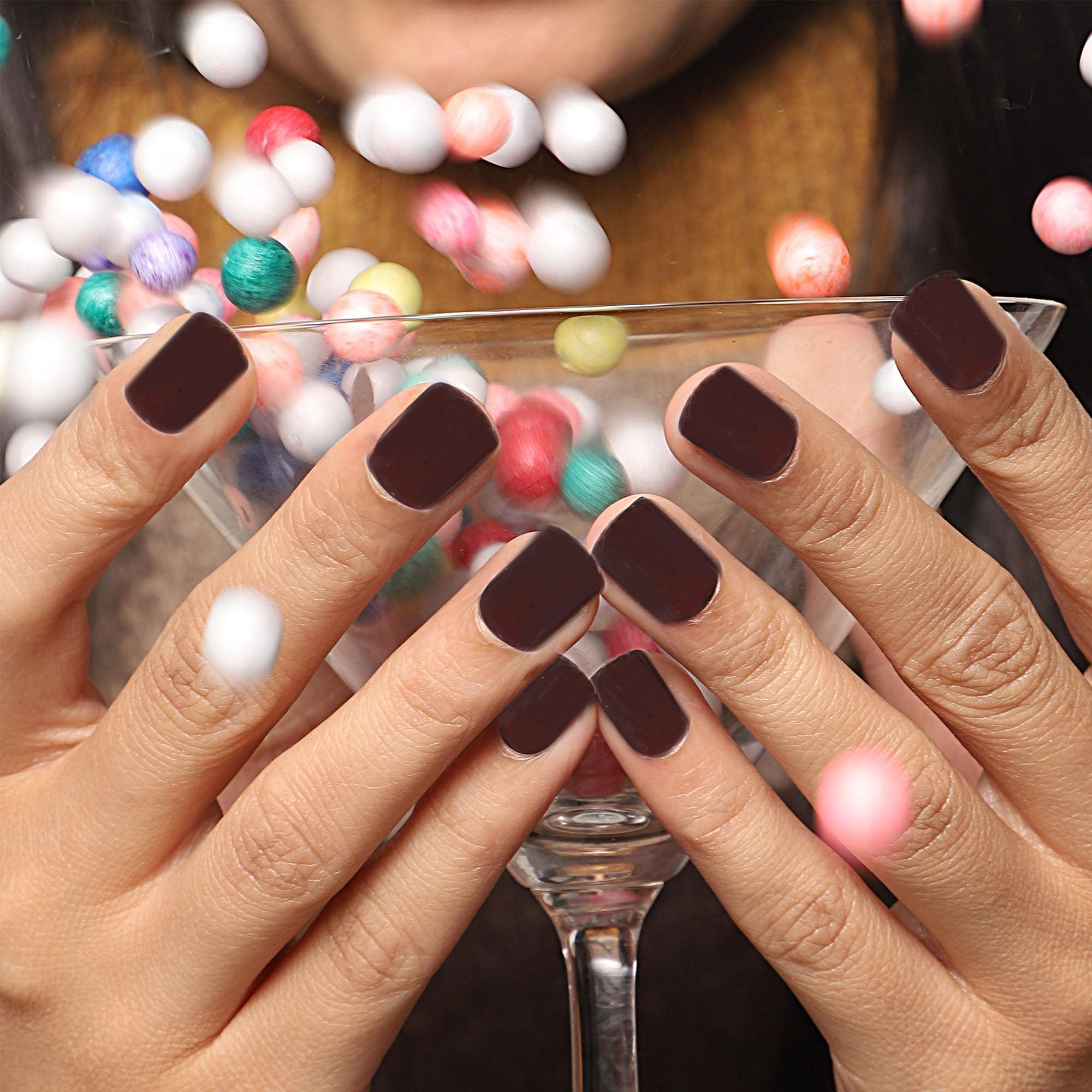 How to Get Velvet Nails at Home